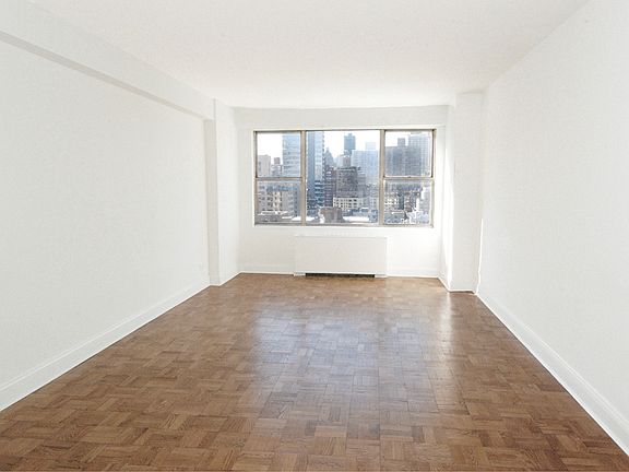 3rd image of 230 E 79th St APT 9E