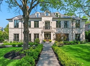 1137 Laurel Ave, Winnetka, IL 60093