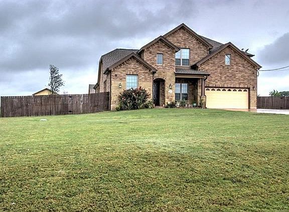 5th image of 469 Woodbrook Trl