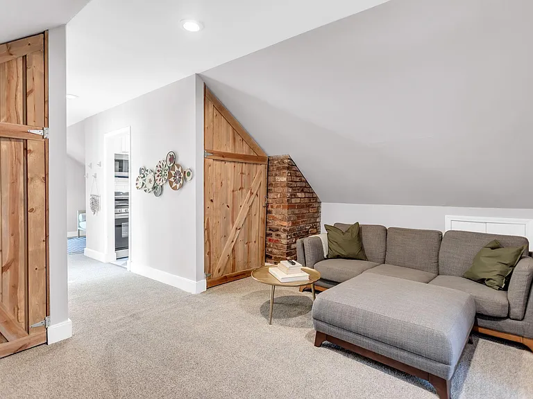 1050 Tilden St NW #A — Photo 14