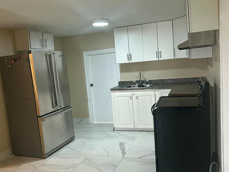 10331 Marlin Dr — Photo 1