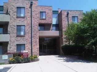 1919 Prairie Sq UNIT 222, Schaumburg, IL 60173