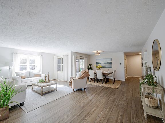 5th image of 6972 Steinmeier Dr W