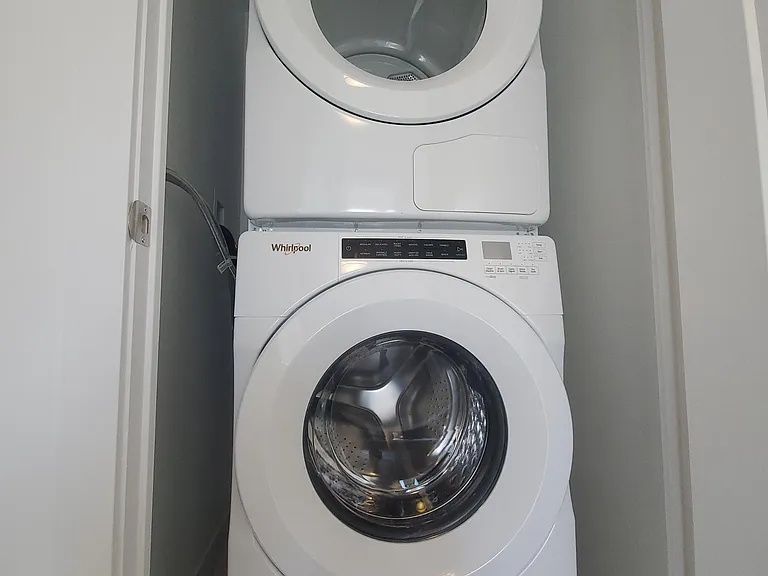 575 Bloor St E #1808 — Photo 8