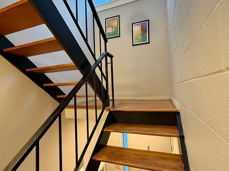 4 Charles St #4 — Photo 7