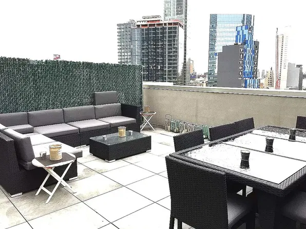 4415 Purves St #5A, Long Island City, NY 11101