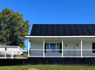 307 Valley View Rd, Worthington, PA 16262