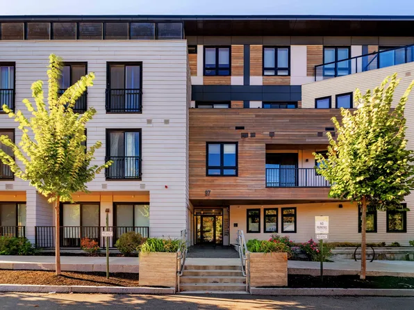 97-99 Elmwood St #110, Somerville, MA 02144