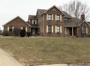 53348 Chelle Ln, Granger, IN 46530