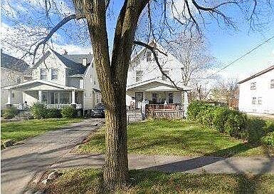 1st image of 3332 E 121st St
