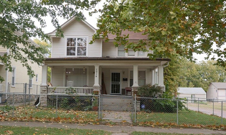 2nd image of 1014 SW 8th Ave