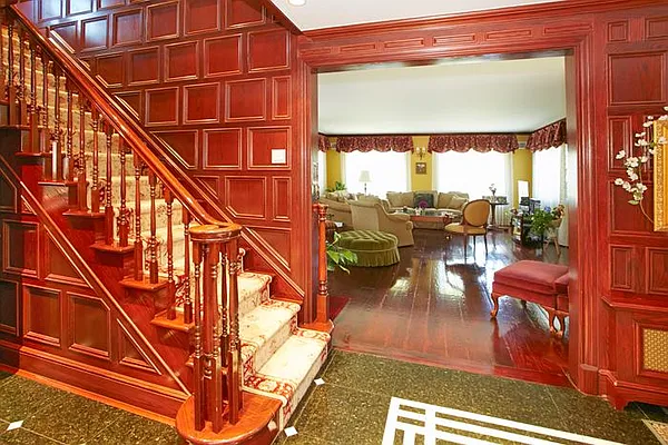 Sold by Madeleine Realty Ltd. | media 7