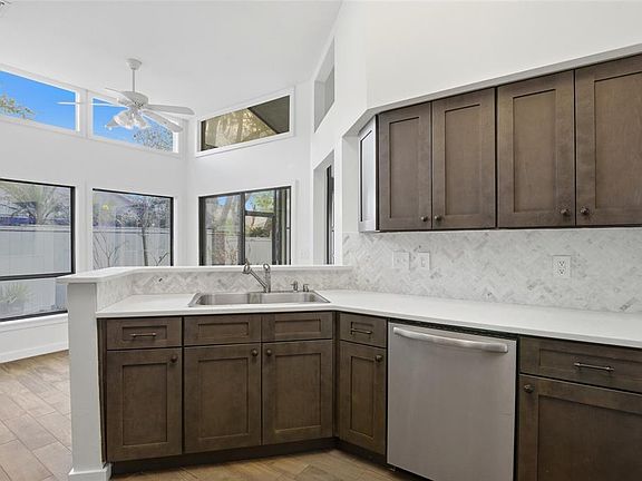 4th image of 2522 Thicket Ridge Ct