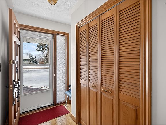 2nd image of 26 Langley Rd