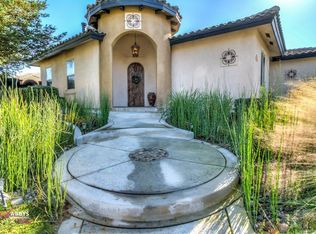 710 Vermillion Dr, Bakersfield, CA 93312