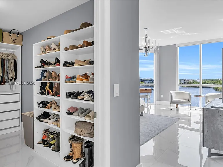 17111 Biscayne Blvd #602 — Photo 20