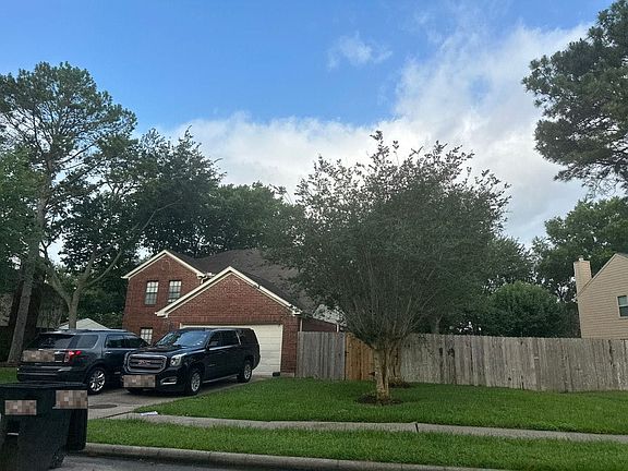 2nd image of 14718 Graywood Grove Ln