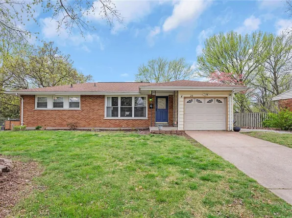 23 Tamma Ln, Hazelwood, MO 63042