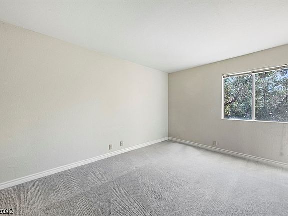 4th image of 5240 Indian River Dr Unit 270