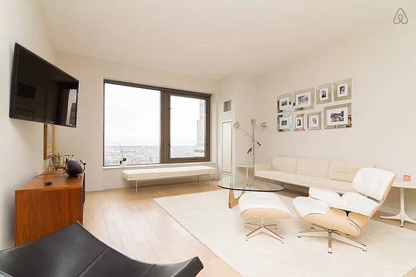 Rented by Owner | media 44