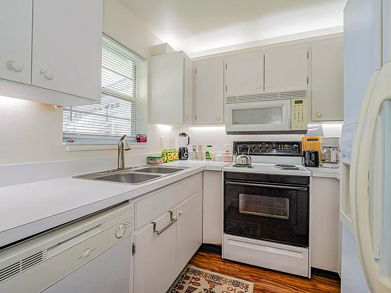 2800 Indian River Blvd #4R — Photo 7