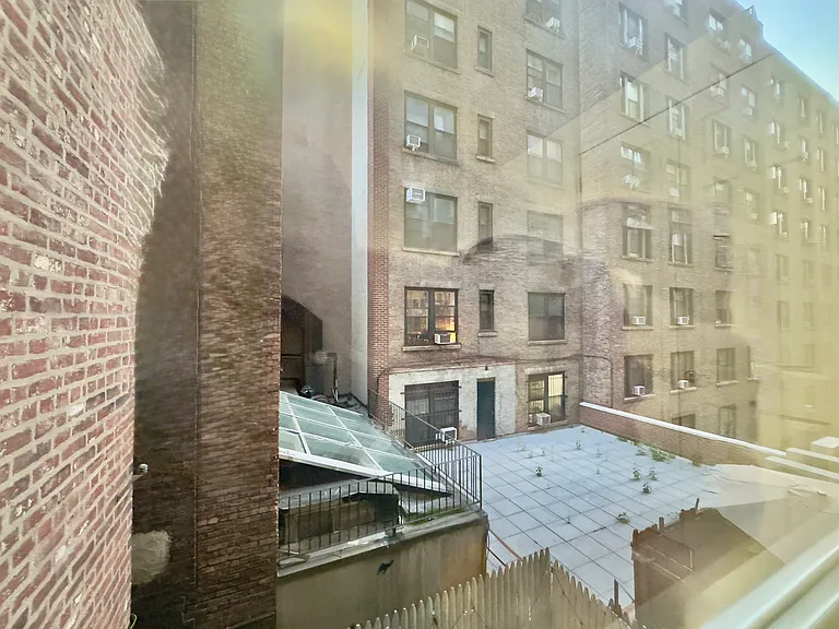112 W 72nd St #3F — Photo 6