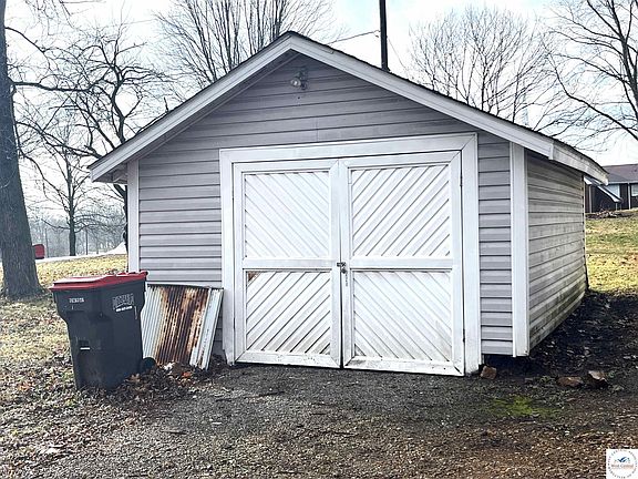 4th image of 501 N Cherry St