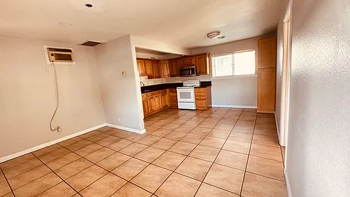 361 Willow St #4 Photo 1