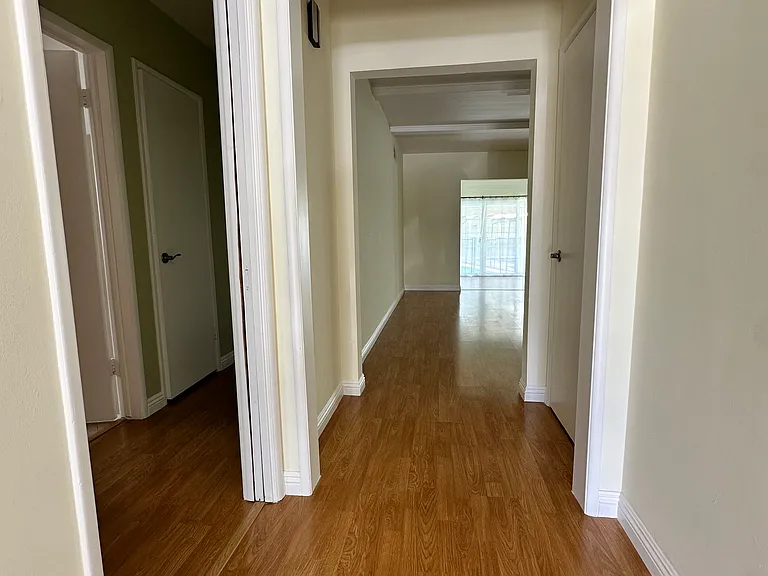14552 Runnymede St — Photo 13