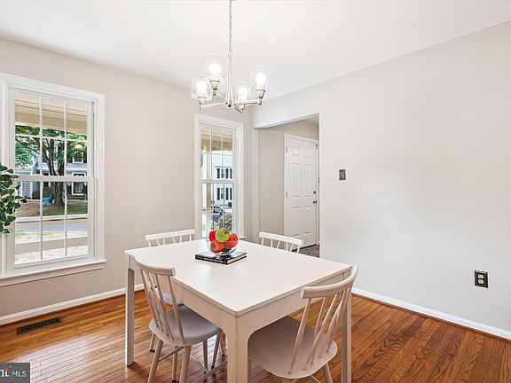 5th image of 3126 Woods Cove Ln