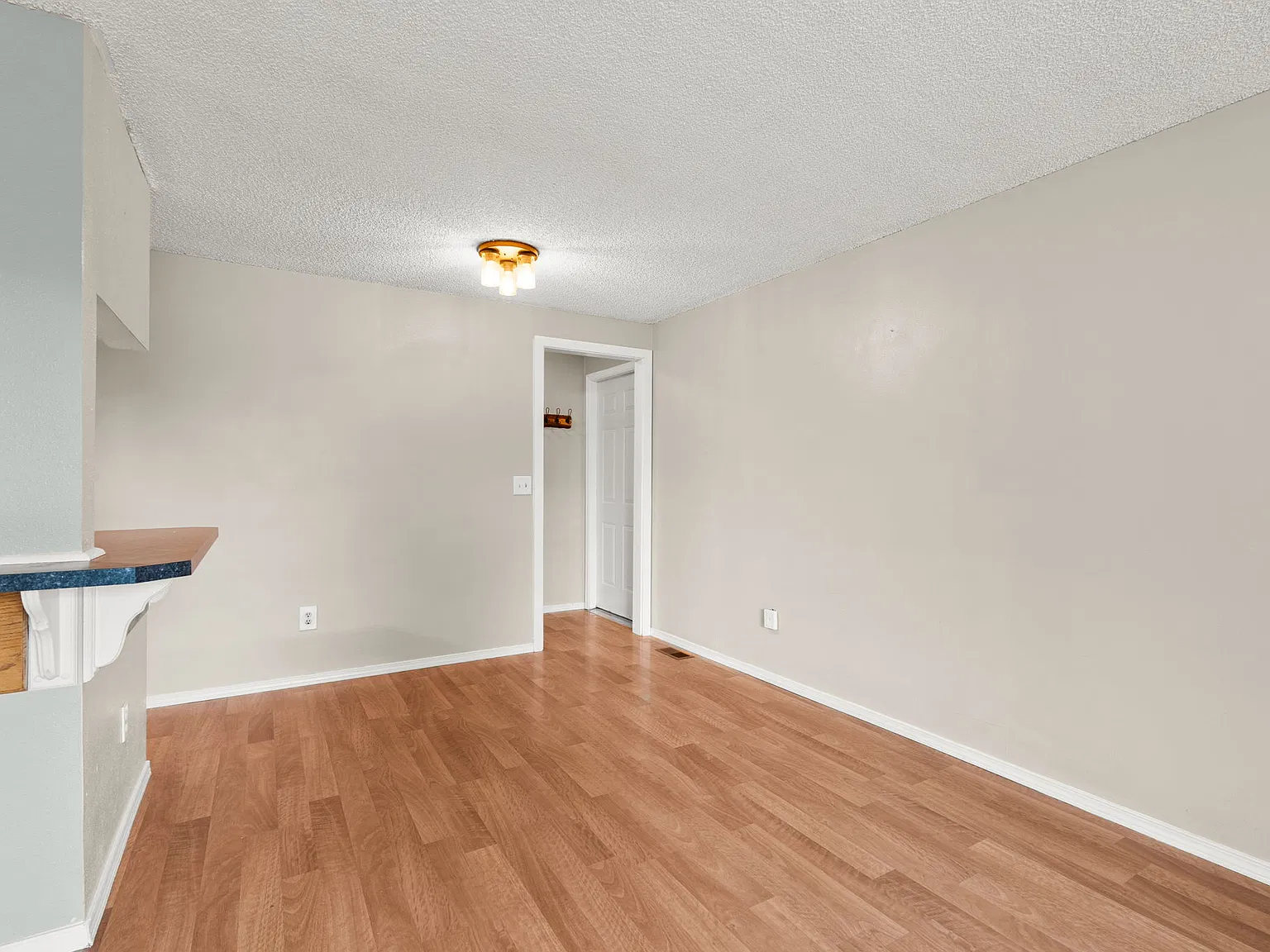 4 bed, 1920 sqft, $2,495 — Photo 3