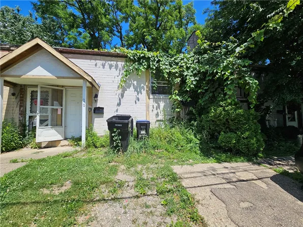 200 Juniper Dr, Coraopolis, PA 15108