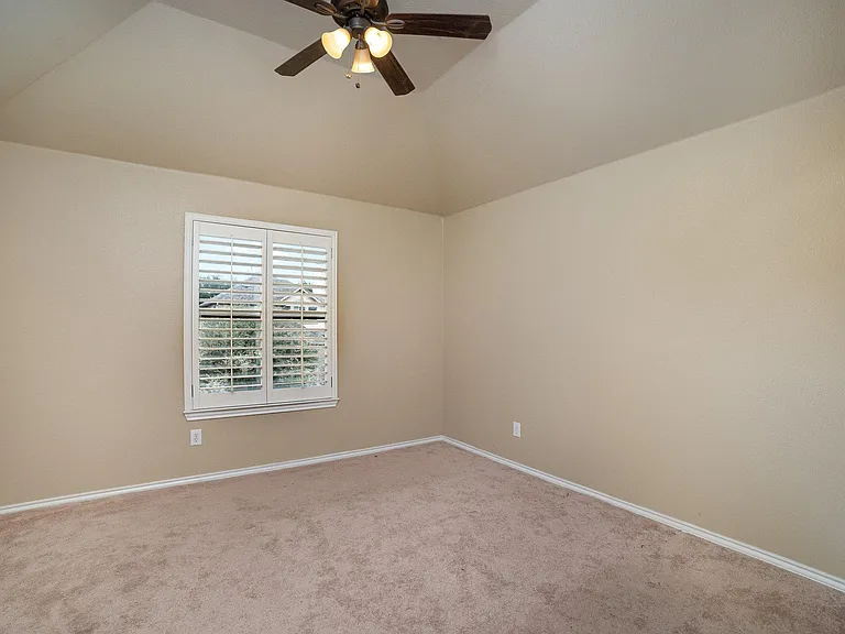 1800 Montura Ln — Photo 22