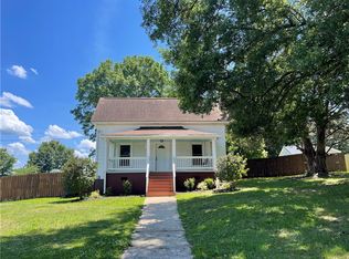 3 Wardlaw St, Pelzer, SC 29669