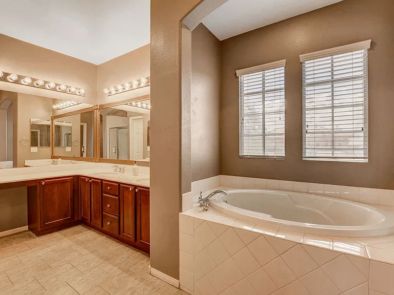 6022 Arbor Crest St — Photo 30