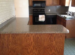 6113 N Redmond Ave, Warr Acres, OK 73122