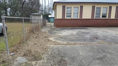 3rd image of 1400 Prairie Ave