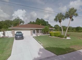 157 Mark Twain Ln, Rotonda West, FL 33947