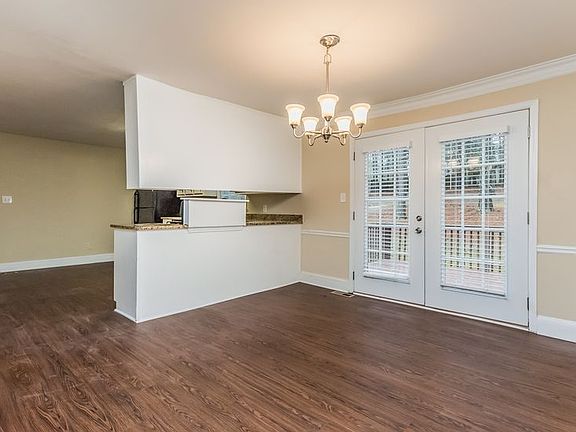 4th image of 1790 Rose Garden Ln