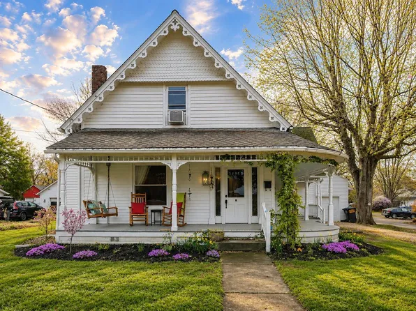 113 E Walnut St, Cardington, OH 43315