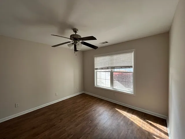 237 N Main St — Photo 12