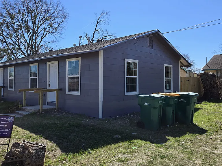 705 Crockett Dr #707 — Photo 3