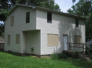 2702 NE Russell Rd, Kansas City, MO 64117