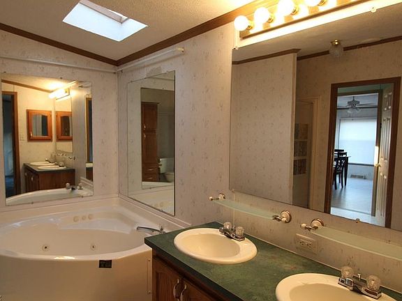5th image of 14740 Oak Grove Dr Lot 76