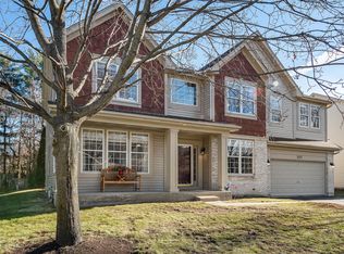 507 Old Walnut Cir, Gurnee, IL 60031