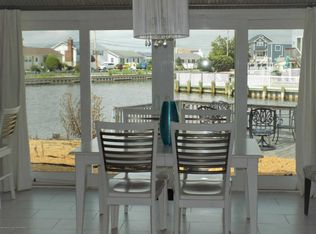 31 Joy Rd, Manahawkin, NJ 08050