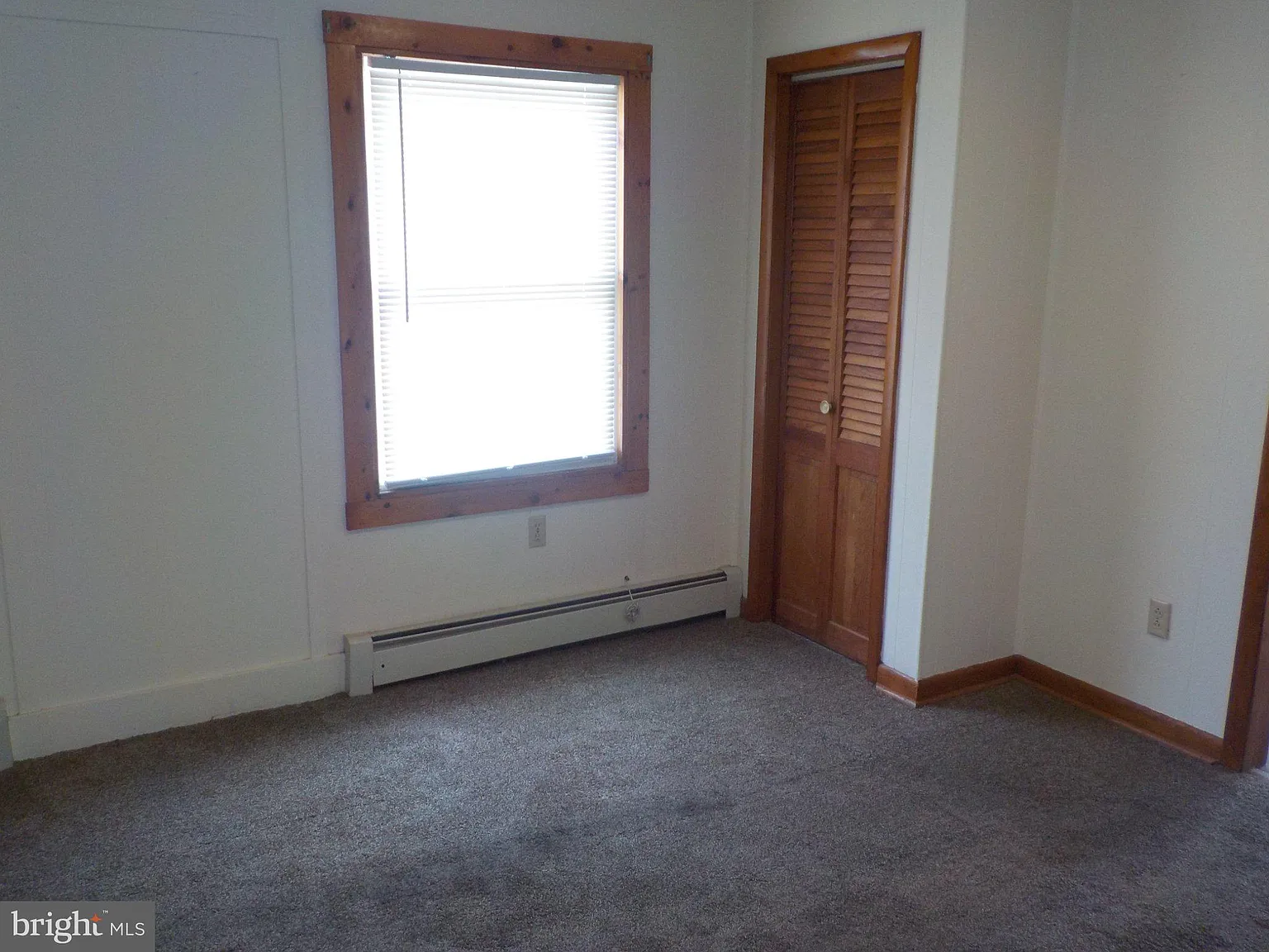 2 bed, 1.0 bath, 900 sqft, $1,350 — Photo 3