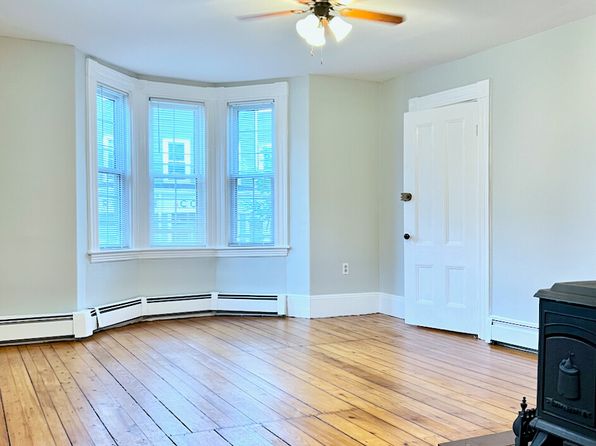 252 Walden St