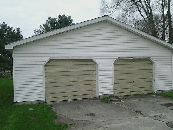 Front of Garage