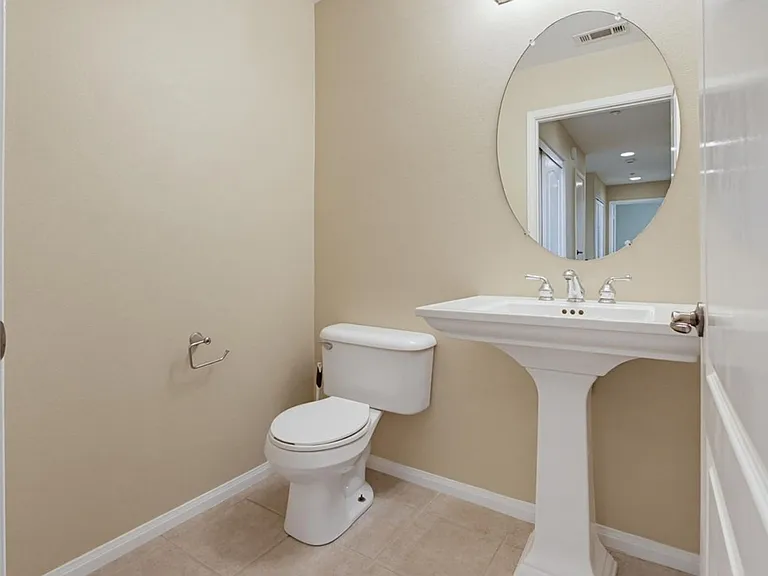823 Kalpati Cir #201 — Photo 28